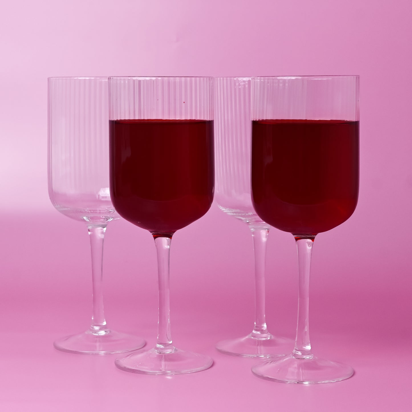 Ivy Ribbed Wine Glasses (S4)