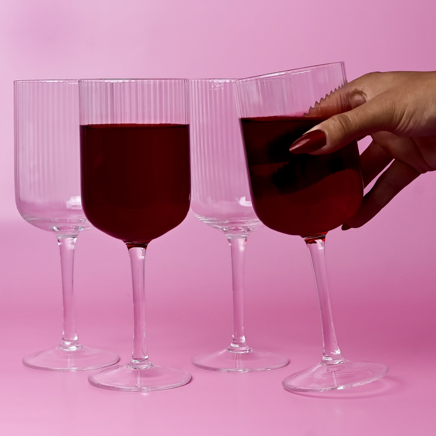 Ivy Ribbed Wine Glasses (S4)