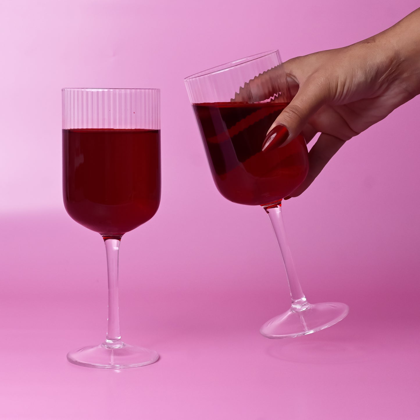 Ivy Ribbed Wine Glasses (S4)